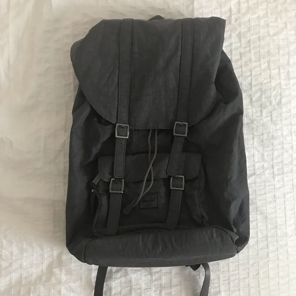 HERSCHEL Little America Backpack (Grey)